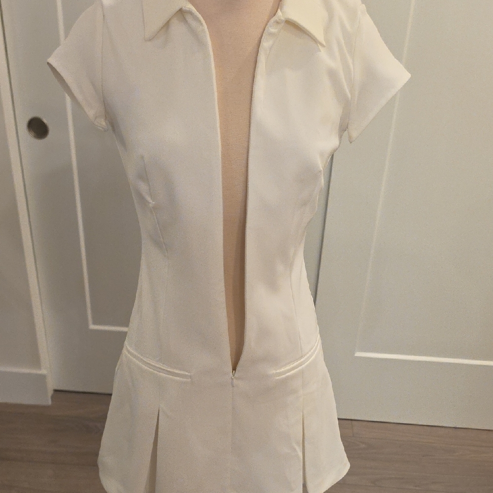 Zara women’s sporty White Mini Dress with center zipper. Size S new with tags - Picture 3 of 9